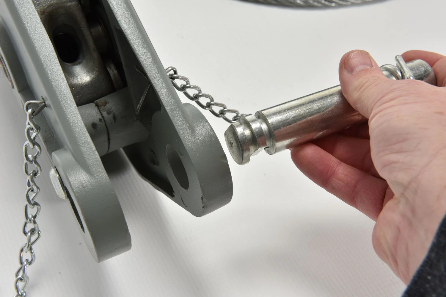 Vestil Manufacturing Corp Long Reach Cable Pullers - Image 4